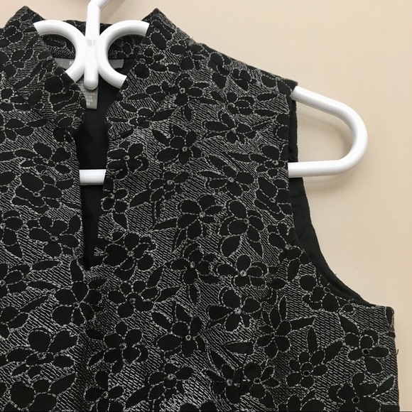 KENAR Sleeveless Linen Blend Black Silver Floral Embroidered Top Women’s 6/Small - Picture 3 of 6